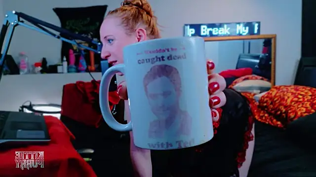 KittiePurry69 online show from November 16, 9:31 pm