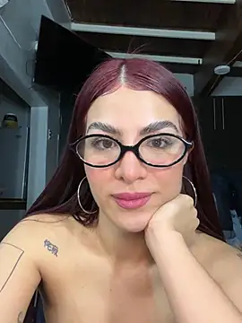 thompsonabella666 online show from April 23, 2:46 am