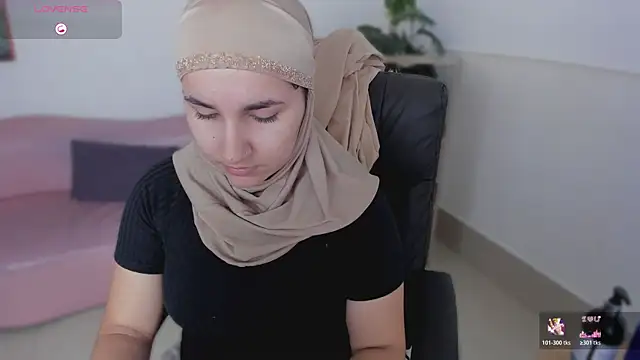 Snapshot of Ayha_khalaf chatting on November 27, 1:07 am Ayha khalaf online show from November 27, 1:07 am