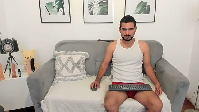 luxurycoupl online show from March 8, 3:28 am