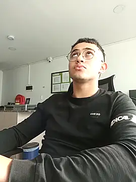 Thonny-becker online show from February 15, 9:48 pm