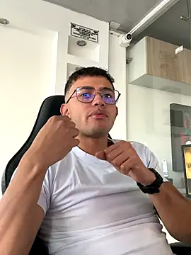 Thonny-becker online show from November 8, 8:40 pm