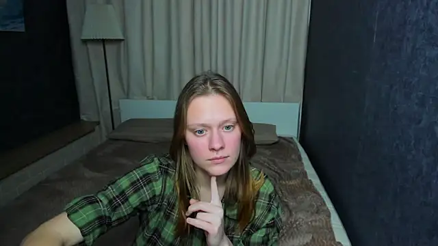 TessaSwans online show from January 29, 10:11 pm