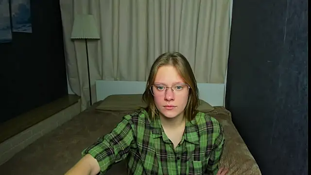 TessaSwans online show from January 30, 9:15 am