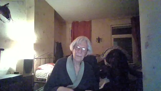 Snapshot of rosanetrav chatting on February 12, 12:16 am rosanetrav online show from February 12, 12:16 am