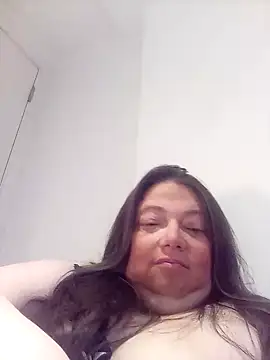 HotHornyEmmaX online show from February 1, 8:29 am