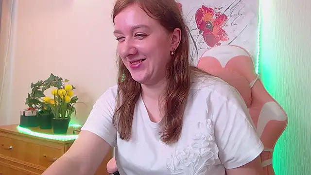 Snapshot of MarthaSimons chatting on May 15, 4:19 am MarthaSimons online show from May 15, 4:19 am