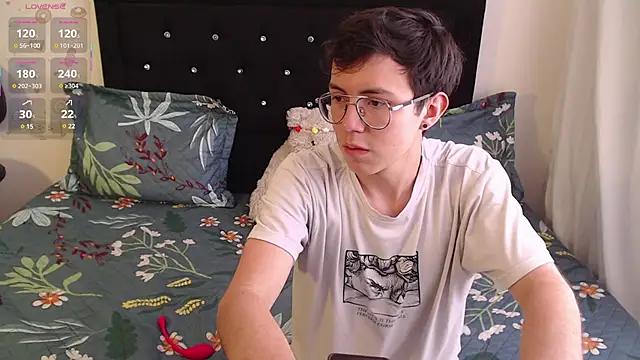 Tina 4 Charlie online show from February 24, 5:53 pm