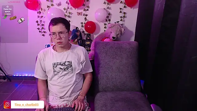 Tina 4 Charlie online show from February 14, 1:30 pm