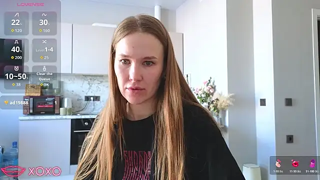 Snapshot of DianaShermy chatting on January 14, 7:58 am DianaShermy online show from January 14, 7:58 am