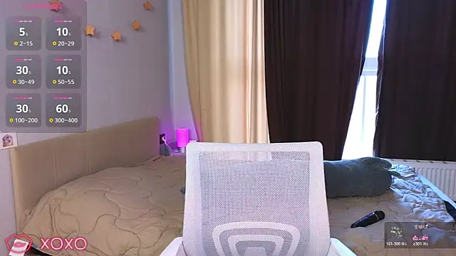 Snapshot of DianaShermy chatting on February 5, 7:46 am DianaShermy online show from February 5, 7:46 am