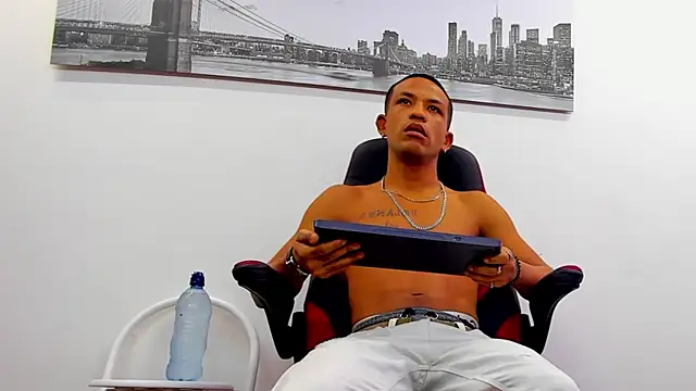 carlos alber12 online show from February 10, 7:17 pm