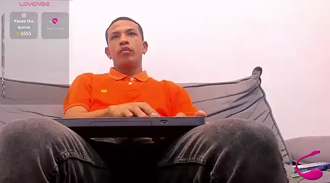 carlos alber12 online show from March 2, 7:02 pm