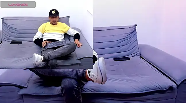 carlos alber12 online show from March 3, 7:06 pm