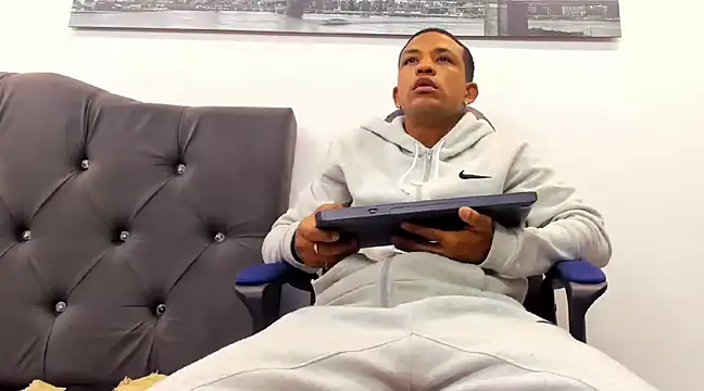 carlos alber12 online show from March 5, 7:17 pm