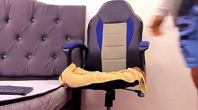 carlos alber12 online show from March 9, 9:57 pm