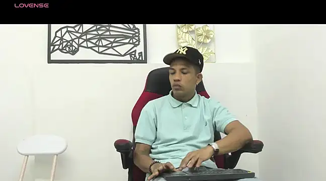 carlos alber12 online show from March 17, 12:57 pm