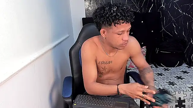 carlos alber12 online show from October 7, 12:57 pm