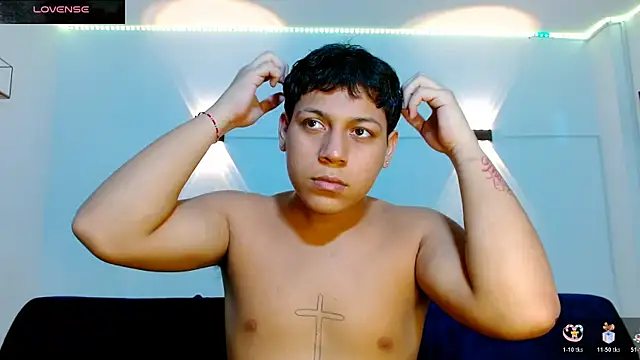 Tylerdrdn online show from December 4, 11:13 pm