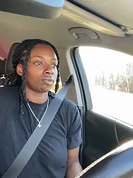 theprettysoles online show from November 28, 2:31 pm