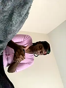 theprettysoles online show from November 29, 9:29 pm