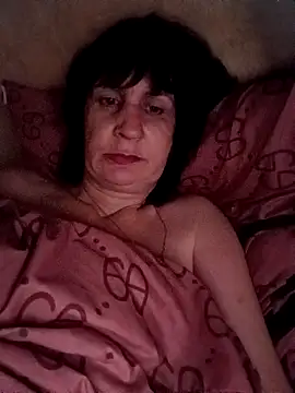 Laura Kiss online show from April 20, 10:11 pm