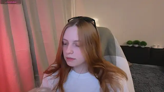 Snapshot of Hanna_melon chatting on February 12, 5:05 pm Hanna melon online show from February 12, 5:05 pm