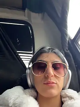 fiorella paris online show from February 22, 6:50 pm