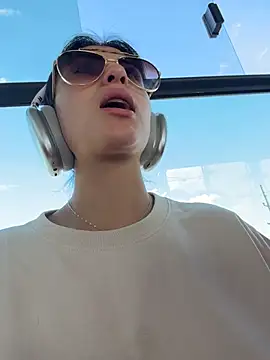 fiorella paris online show from February 25, 7:45 pm