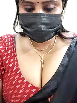 Snapshot of Queenflowerr chatting on January 28, 9:08 pm Queenflowerr online show from January 28, 9:08 pm