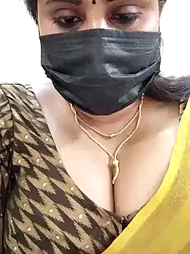 Snapshot of Queenflowerr chatting on January 29, 7:32 pm Queenflowerr online show from January 29, 7:32 pm