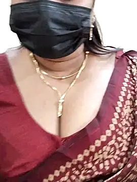 Snapshot of Queenflowerr chatting on February 25, 4:31 pm Queenflowerr online show from February 25, 4:31 pm