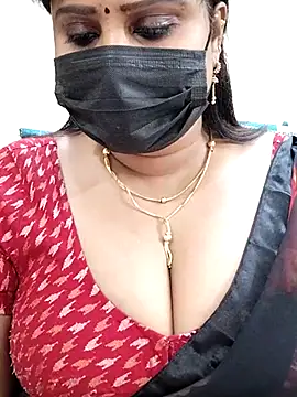 Snapshot of Queenflowerr chatting on March 4, 3:37 pm Queenflowerr online show from March 4, 3:37 pm