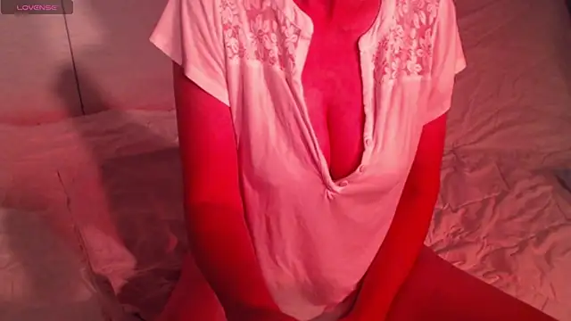 Snapshot of sweetchani666 chatting on October 12, 6:12 am sweetchani666 online show from October 12, 6:12 am