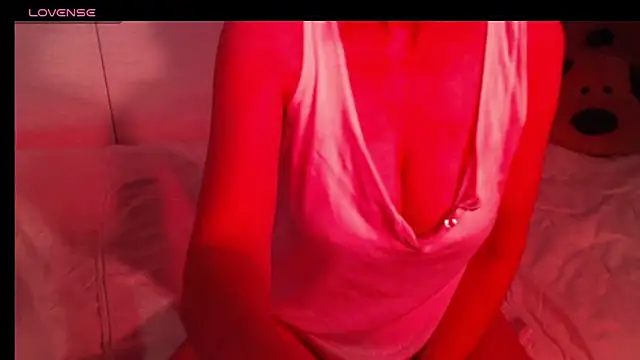 Snapshot of sweetchani666 chatting on February 13, 8:21 am sweetchani666 online show from February 13, 8:21 am