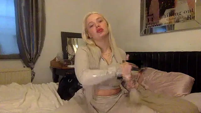 blissdimicco online show from January 27, 3:39 pm