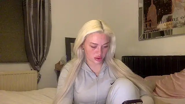 blissdimicco online show from January 29, 7:11 pm