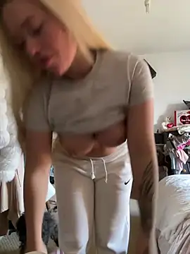 blissdimicco online show from March 12, 11:31 am