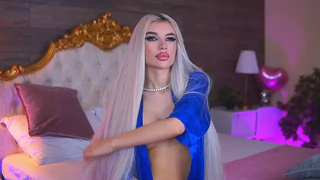 Juicy Jessye online show from February 10, 9:41 pm