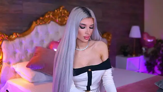 Juicy Jessye online show from February 15, 8:49 pm