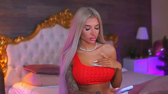 Juicy Jessye online show from July 20, 8:55 pm