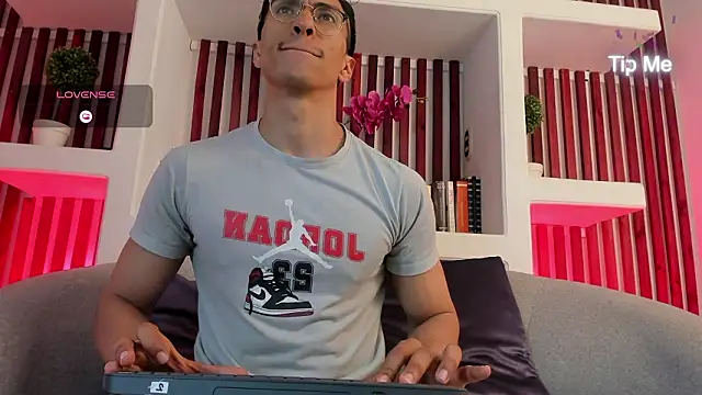 ApoloCruz online show from March 14, 4:07 am