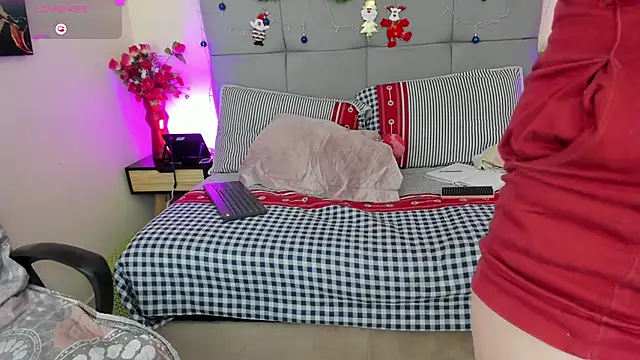 scarlet hit online show from December 15, 4:39 am