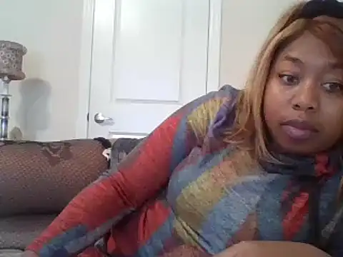 Snapshot of angeliquebelcali chatting on March 11, 9:37 pm angeliquebelcali online show from March 11, 9:37 pm