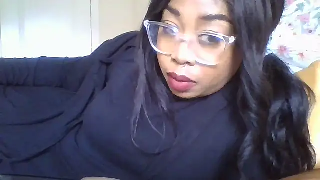 Snapshot of angeliquebelcali chatting on September 18, 8:11 pm angeliquebelcali online show from September 18, 8:11 pm