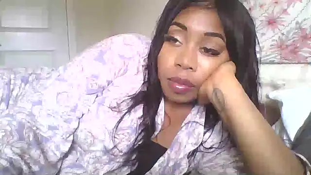 Snapshot of angeliquebelcali chatting on September 23, 7:17 pm angeliquebelcali online show from September 23, 7:17 pm