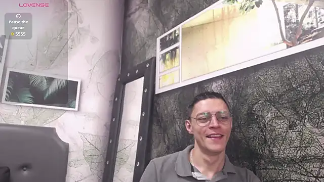 Frank Millers online show from March 21, 7:24 pm