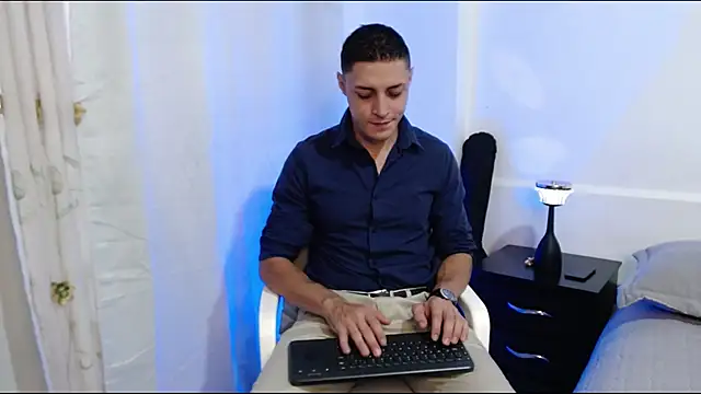 Frank Millers online show from June 18, 10:36 pm