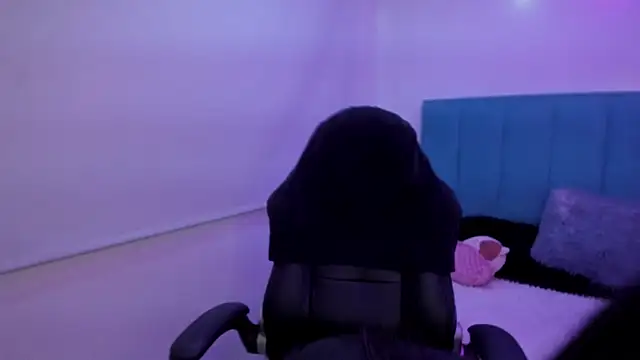 Snapshot of Belinda_Braund chatting on September 22, 2:08 pm Belinda Braund online show from September 22, 2:08 pm