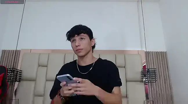 Snapshot of MarckPassion chatting on February 6, 12:48 pm MarckPassion online show from February 6, 12:48 pm